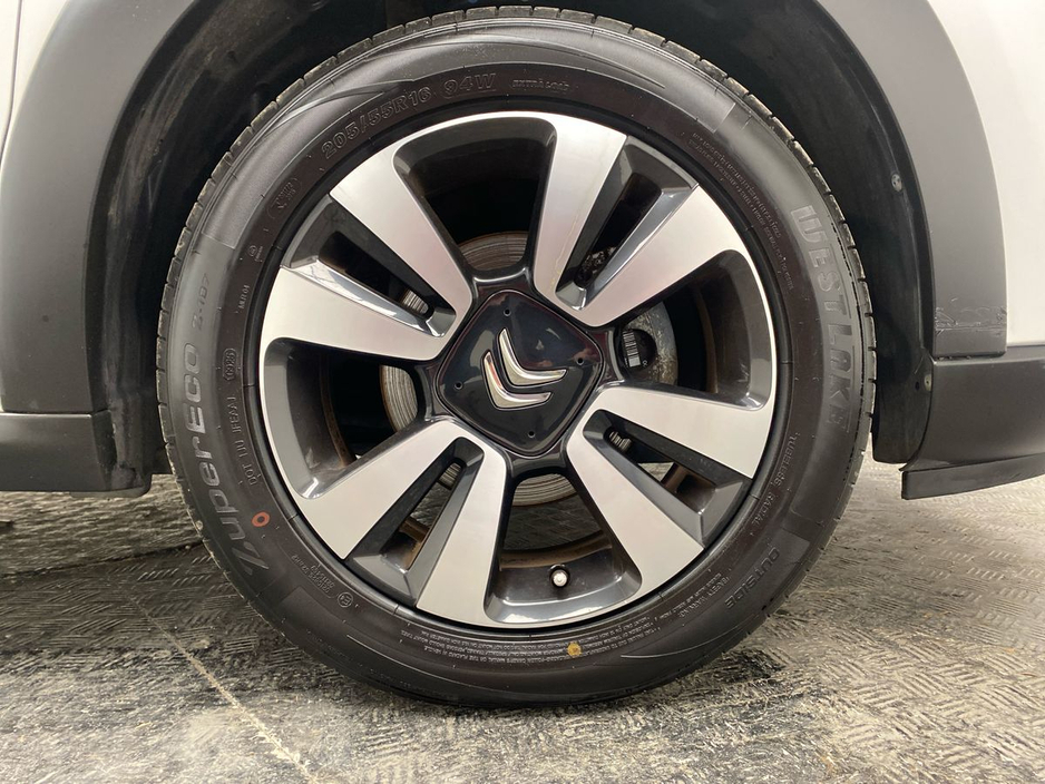 2023 Citroen C3 - image 6