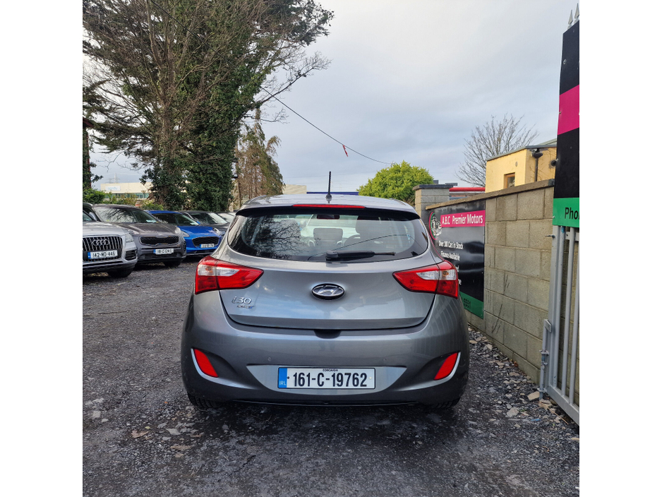 2016 Hyundai i30 - image 8