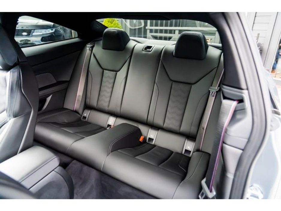 2024 BMW M4 - image 21