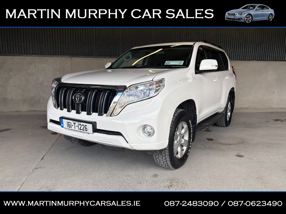 2016 Toyota Landcruiser - image 6