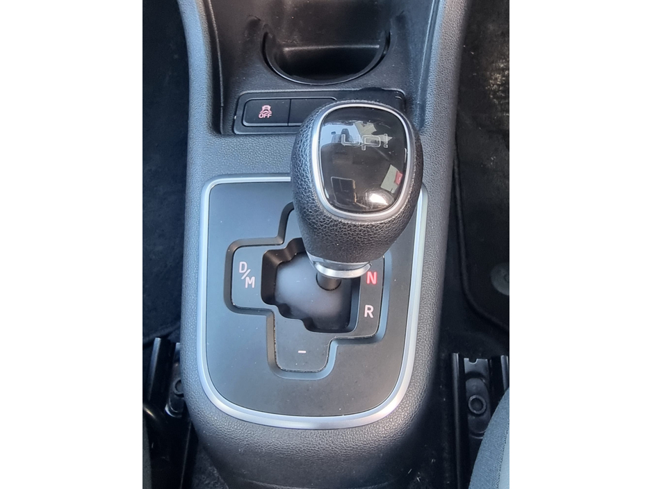 2013 Volkswagen up! - image 18