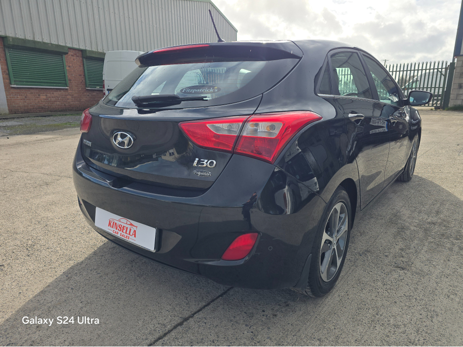 2016 Hyundai i30 - image 4