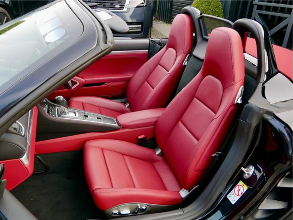 2026 Porsche Boxster - image 24