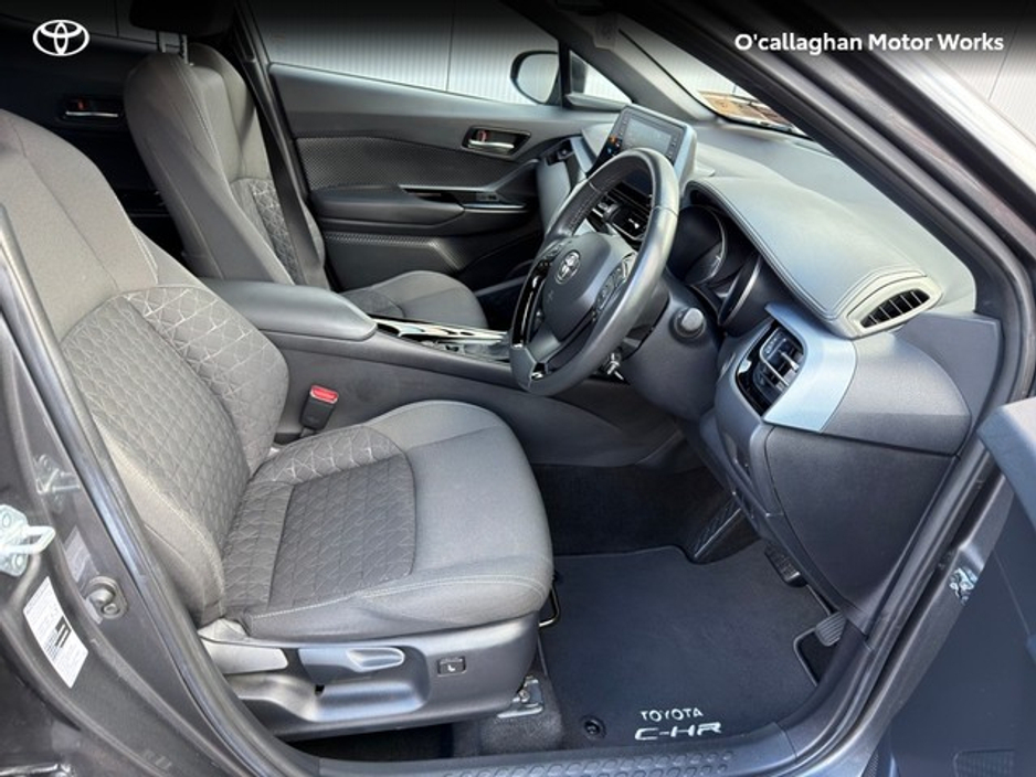 2021 Toyota C-HR - image 7