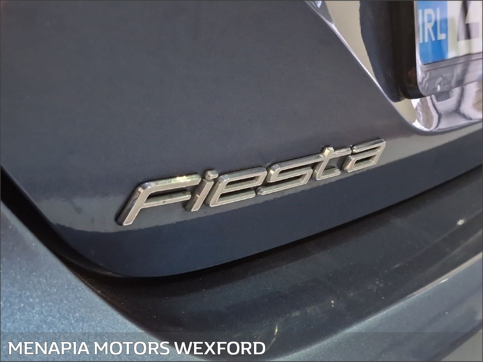 2022 Ford Fiesta - image 18