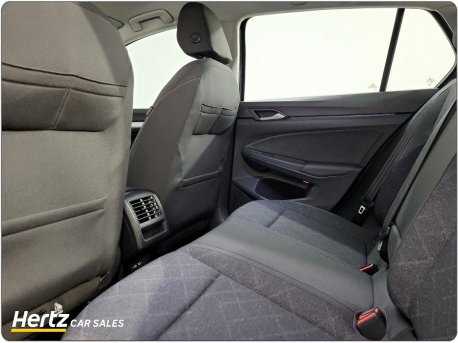 2024 Volkswagen Golf - image 13