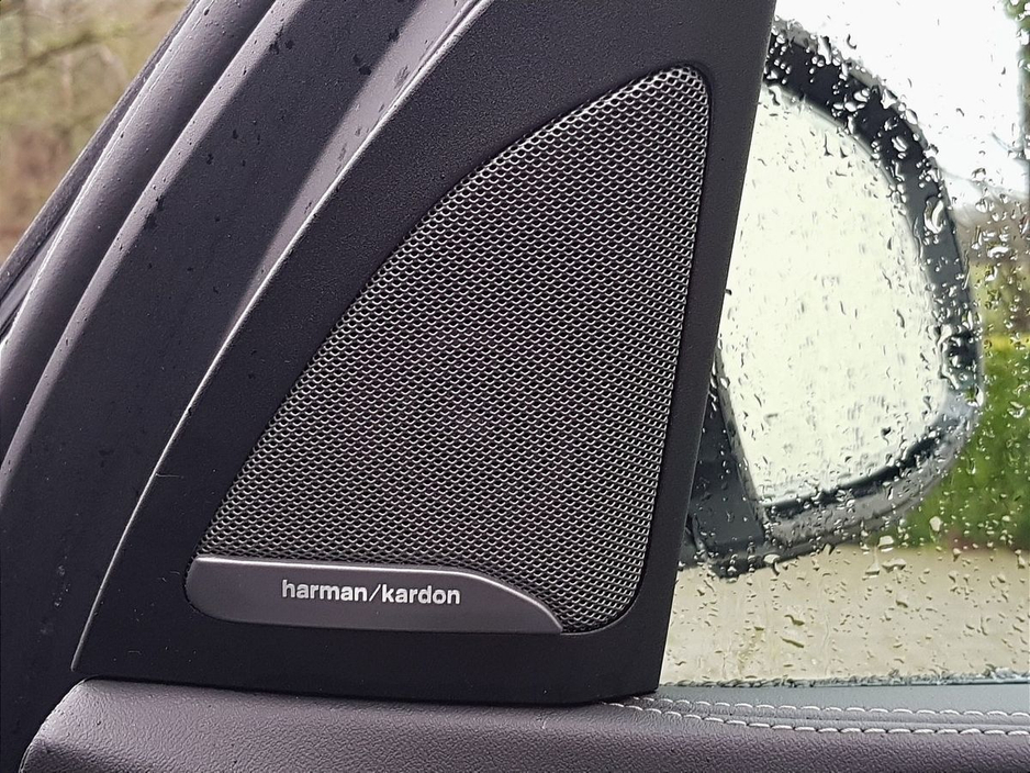 2025 BMW X5 - image 22