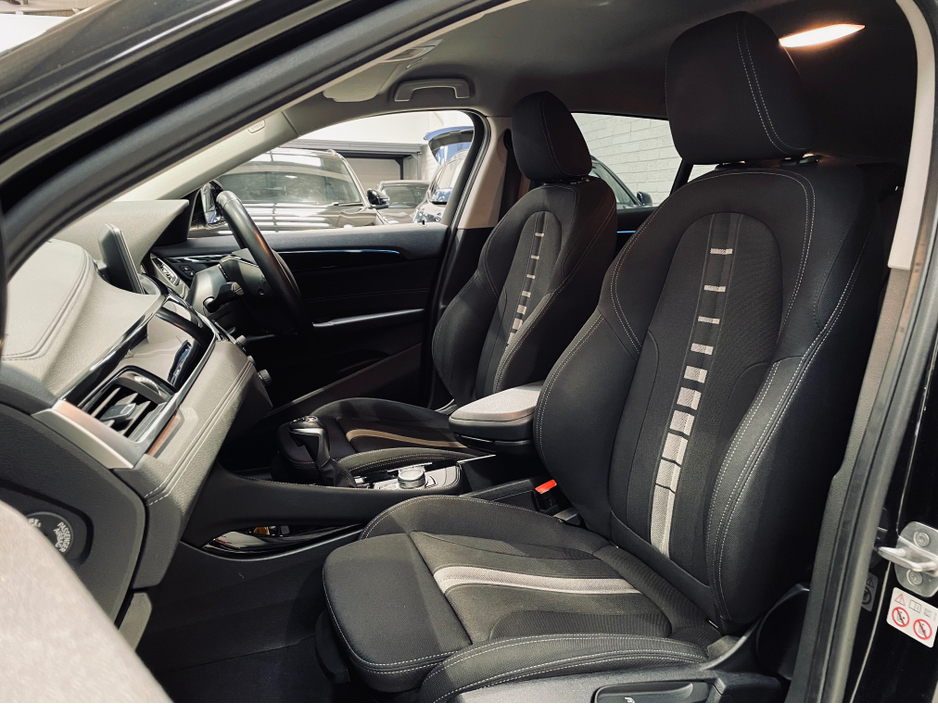 2022 BMW X2 - image 11