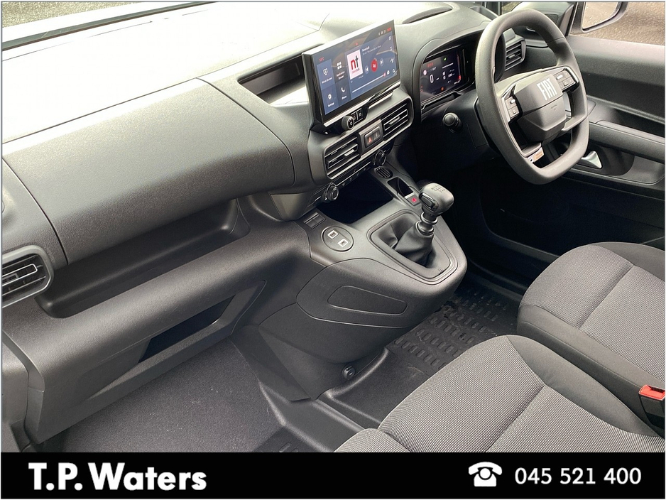 2026 Fiat Doblo - image 8