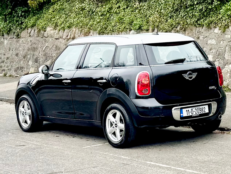 2011 MINI Countryman - image 6
