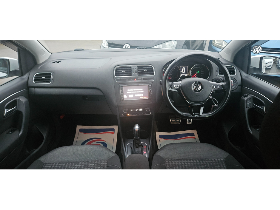 2017 Volkswagen Polo auto comfortline plus 1.2 tsi dsg low kms €12,750