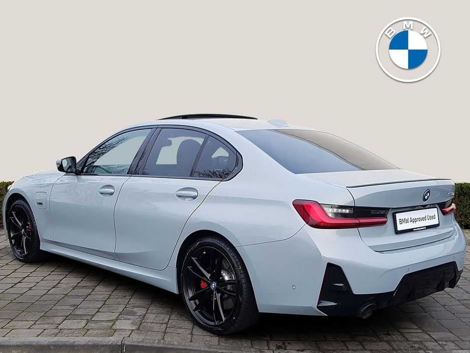 2023 BMW 3 Series 330e M Sport €43,995