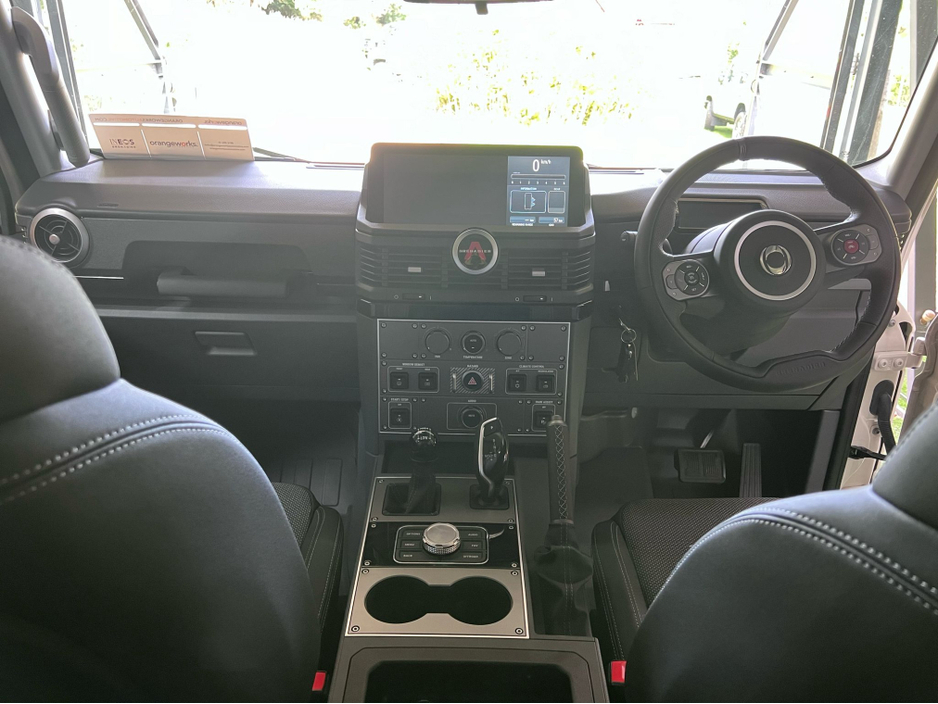 2025 INEOS Grenadier 5-Seat Commercial (N1) €79,995