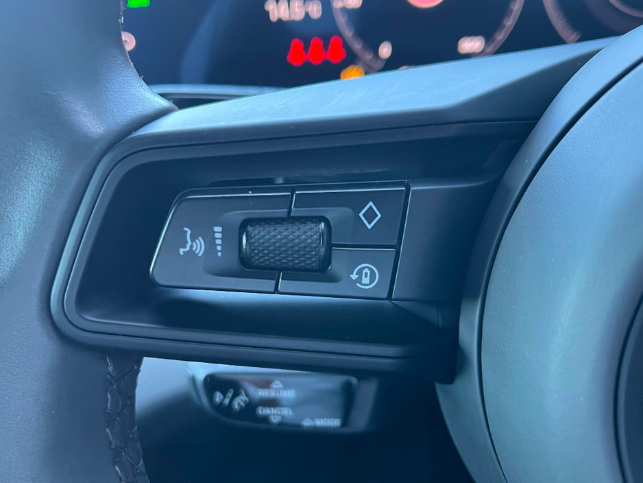 2022 Porsche Taycan 4S Cross Turismo 93kWh €61,995