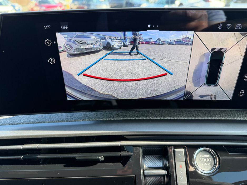 2025 Peugeot 3008 - image 11