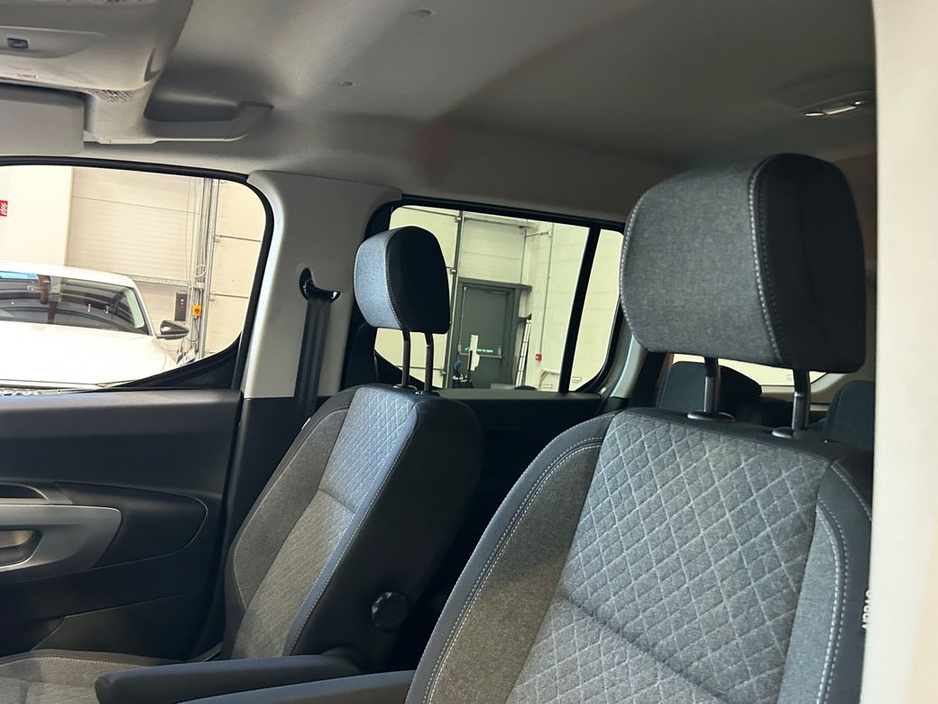 2026 Opel Combo 7 SEATER WHEELCHAIR ACCESIBLE TAXI €40,000