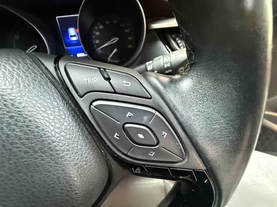 2017 Toyota C-HR - image 18