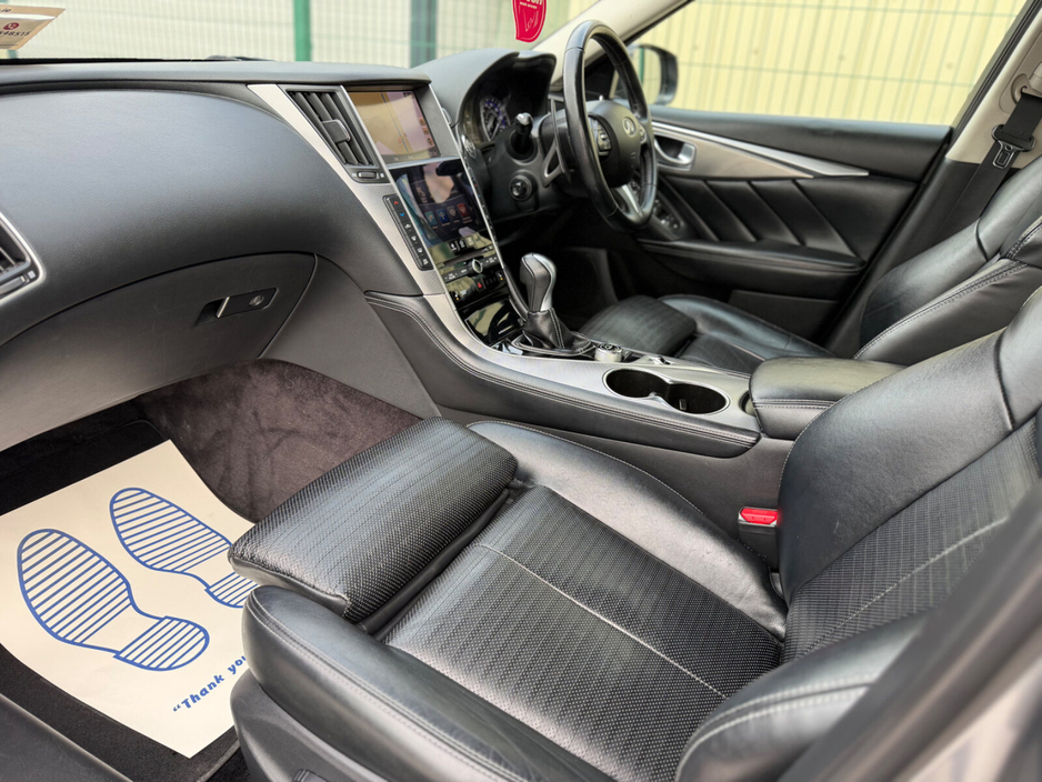 2016 Infiniti Q50 - image 10