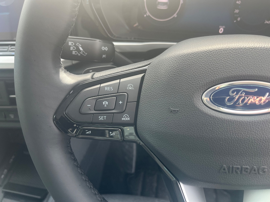 2026 Ford Tourneo Connect - image 27