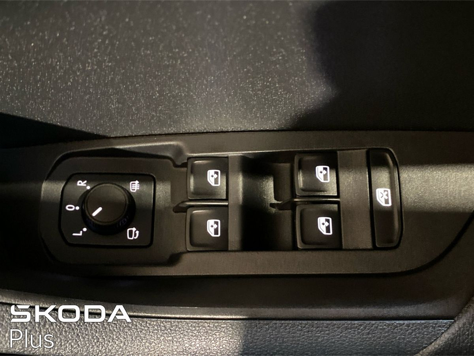 2026 Skoda Karoq - image 22