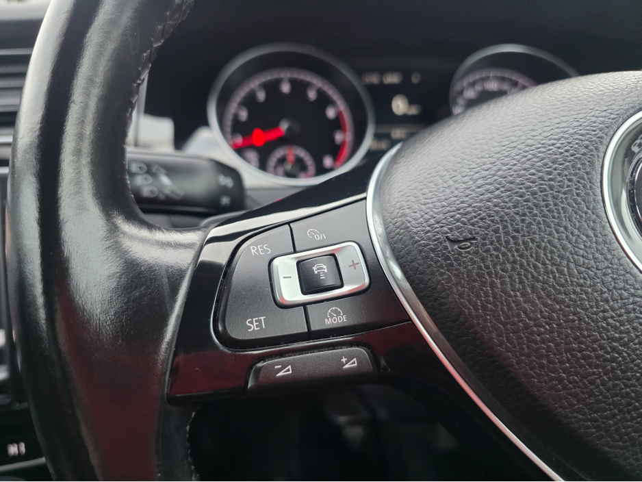 2016 Volkswagen Golf LEATHER TAN LEATHER SEATS 1.4 TSI HEATED ELECTRIC SEATS - NAVIGATION * REVERSING CAMERA * SIMI DEALER - €15,950