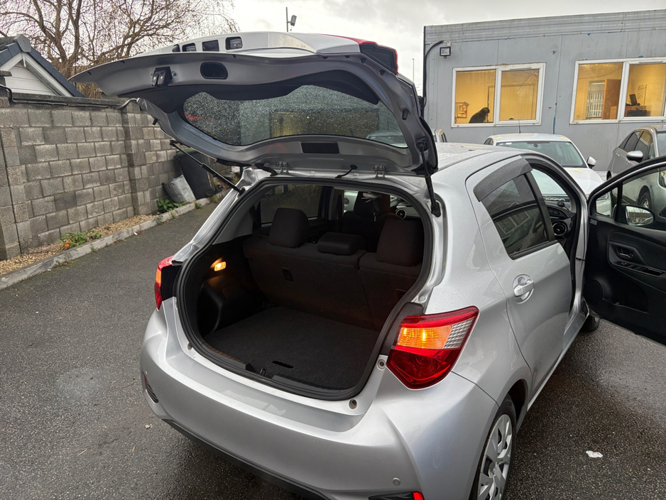 2017 Toyota Vitz 1.3 Petrol Auto €11,000