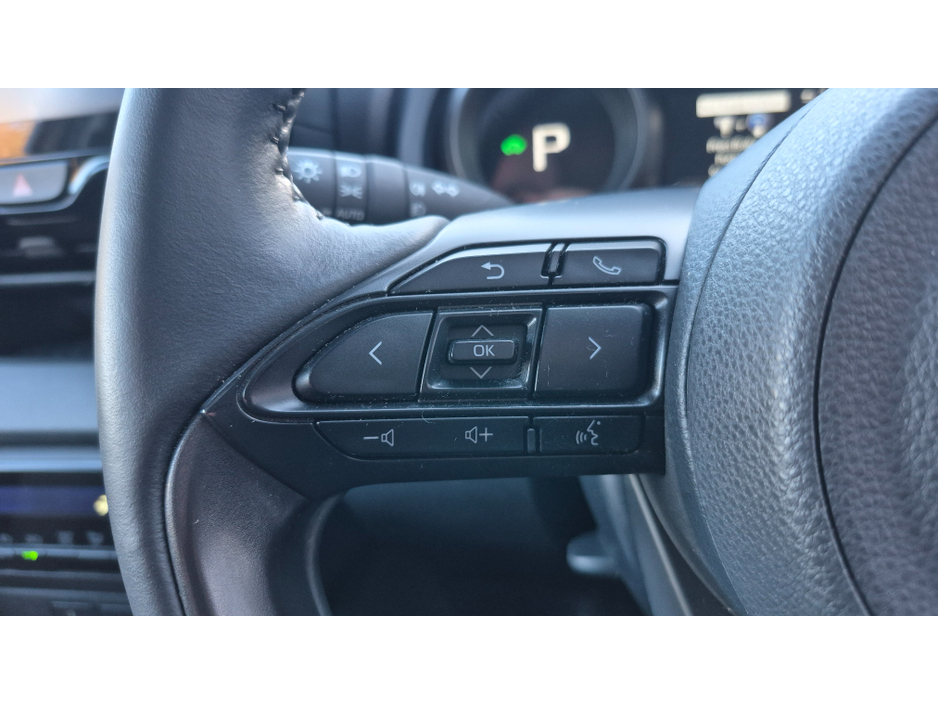 2022 Toyota Yaris 1.5 LUNA SPORT 4DR A €17,500