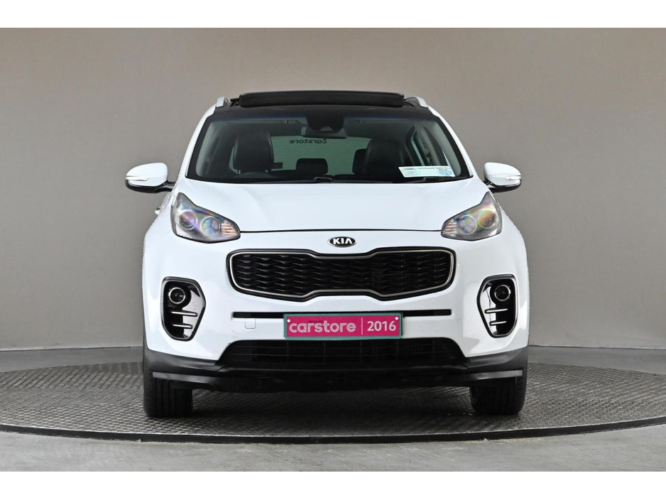 2016 Kia Sportage - image 2
