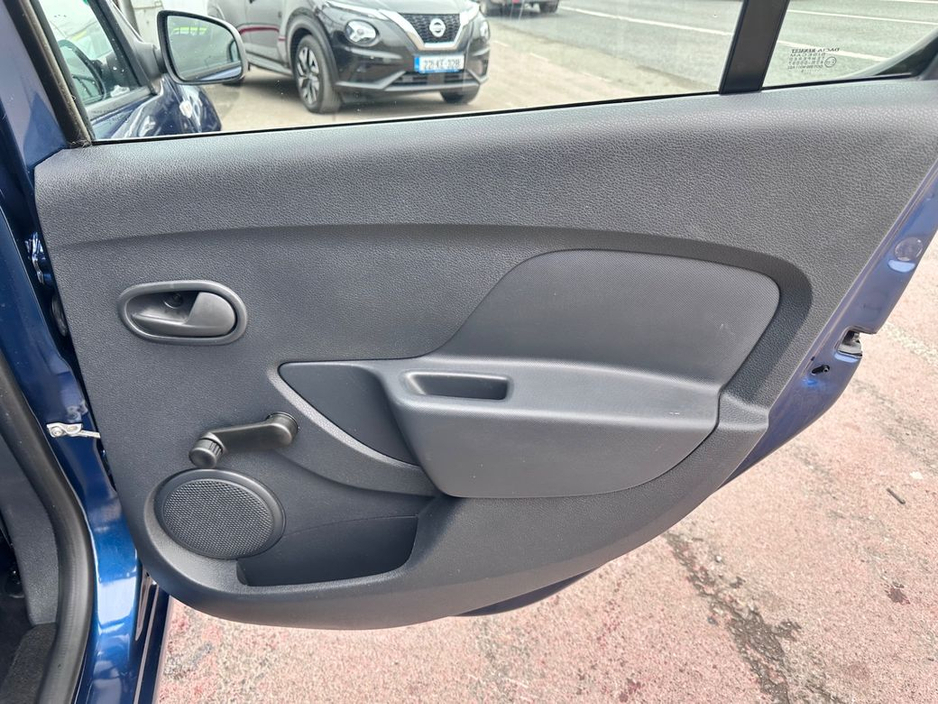 2019 Dacia Sandero - image 15