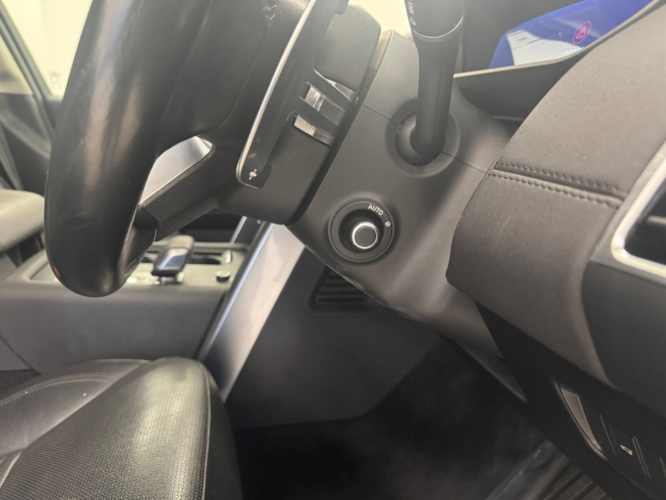 2021 Land Rover Discovery  €41,950