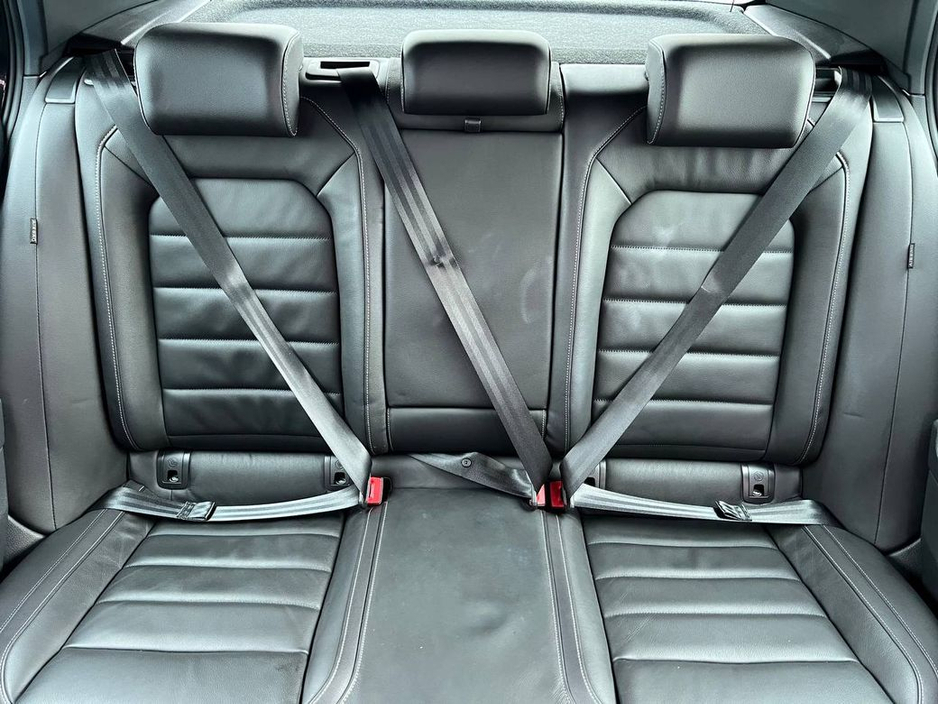 2015 Volkswagen Golf - image 12