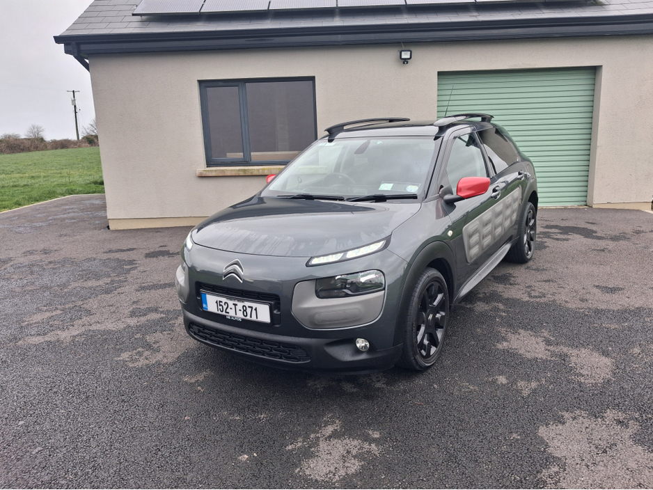 2015 Citroen C4 Cactus BLUE HDI 100 4DR €8,950