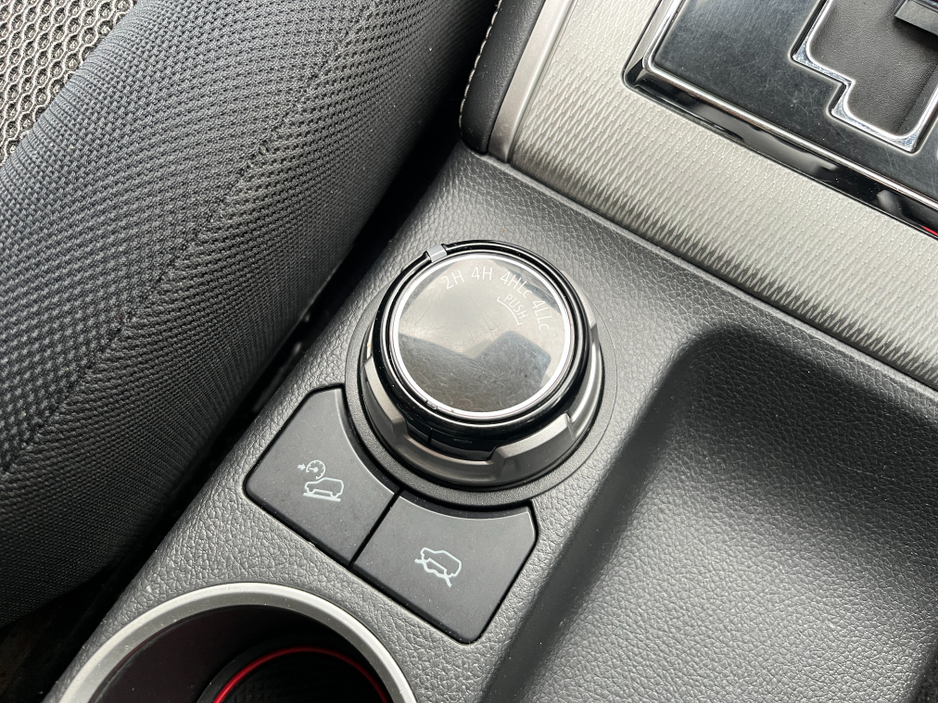 2021 Mitsubishi L200 - image 15