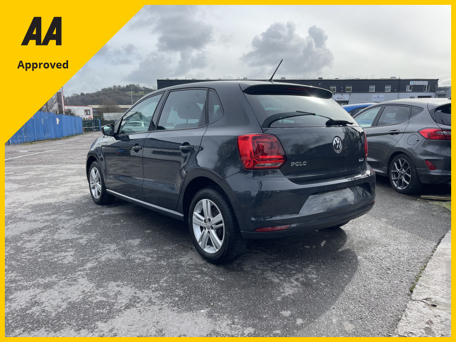 2017 Volkswagen Polo - image 6