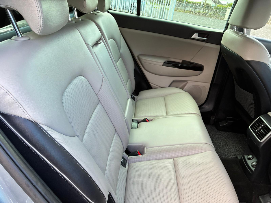 2019 Kia Sportage - image 8