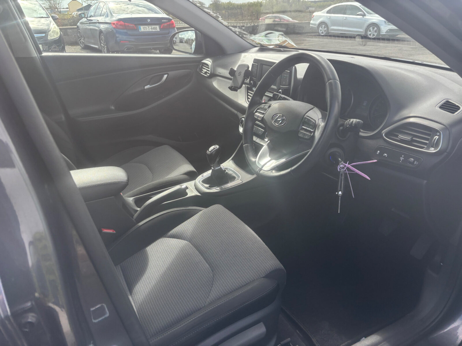 2017 Hyundai i30 - image 9