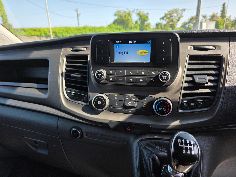 2020 Ford Transit Custom - image 18