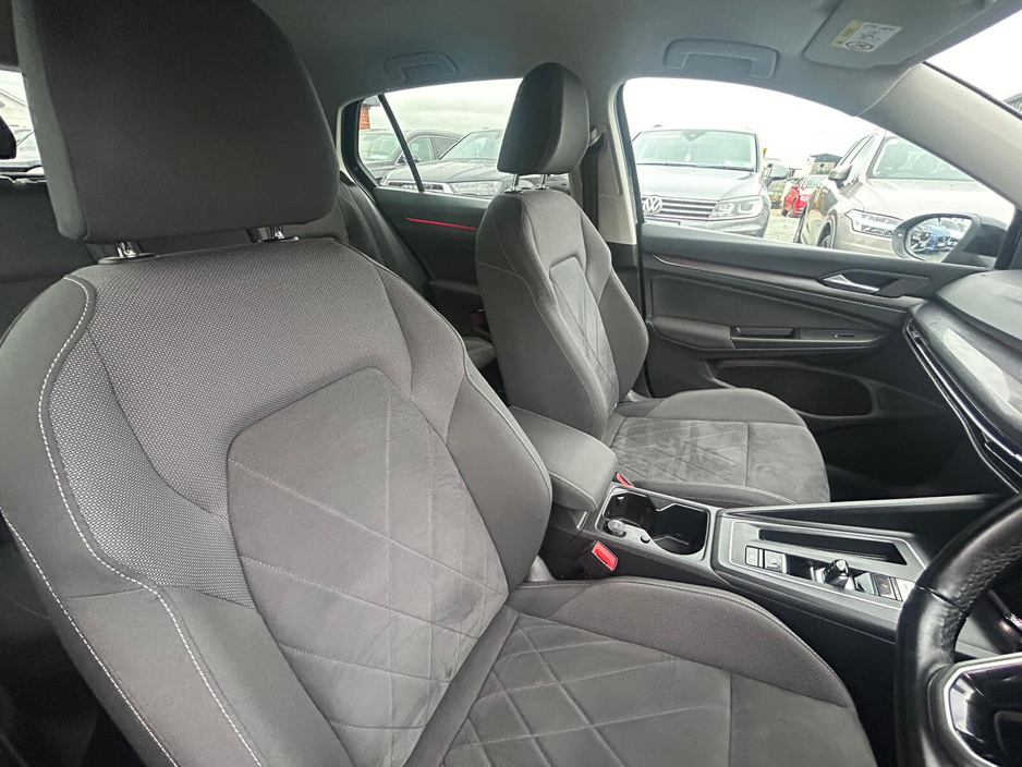 2020 Volkswagen Golf - image 7