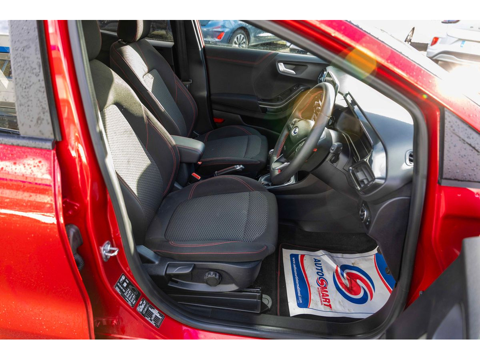 2023 Ford Puma 1.0L EcoB Hybrid 155PS ST-Line X Gold €24,950