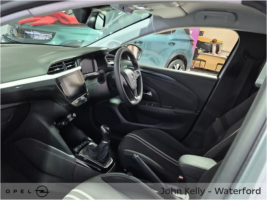 2023 Opel Corsa - image 8