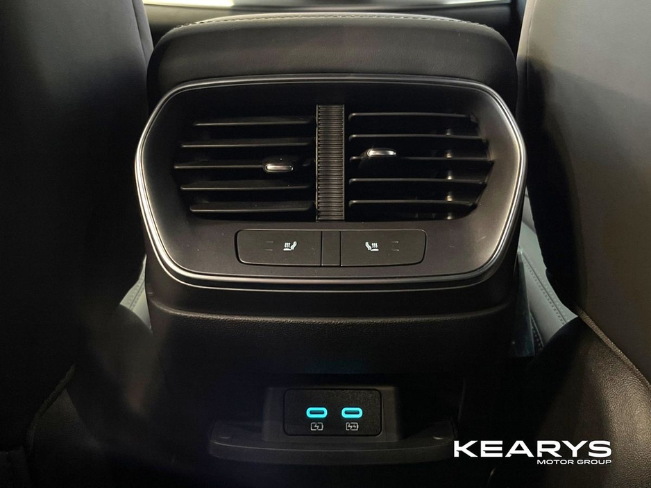 2026 BYD Sealion 7 - image 16