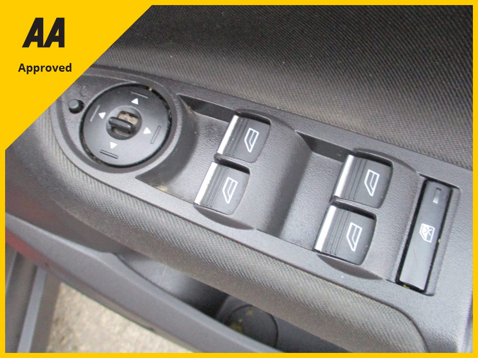 2018 Ford C-Max C MAX 1.5 TDCI ZETEC HIGH SEATING POSITION FULLY SERVICED WITH A NEW TIMING BELT AND WATER PUMP AND READY TO GO €11,950