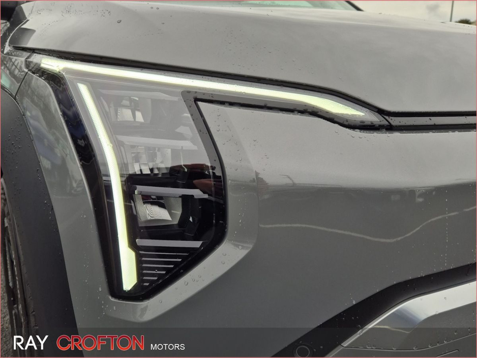 2026 Kia EV3 - image 14