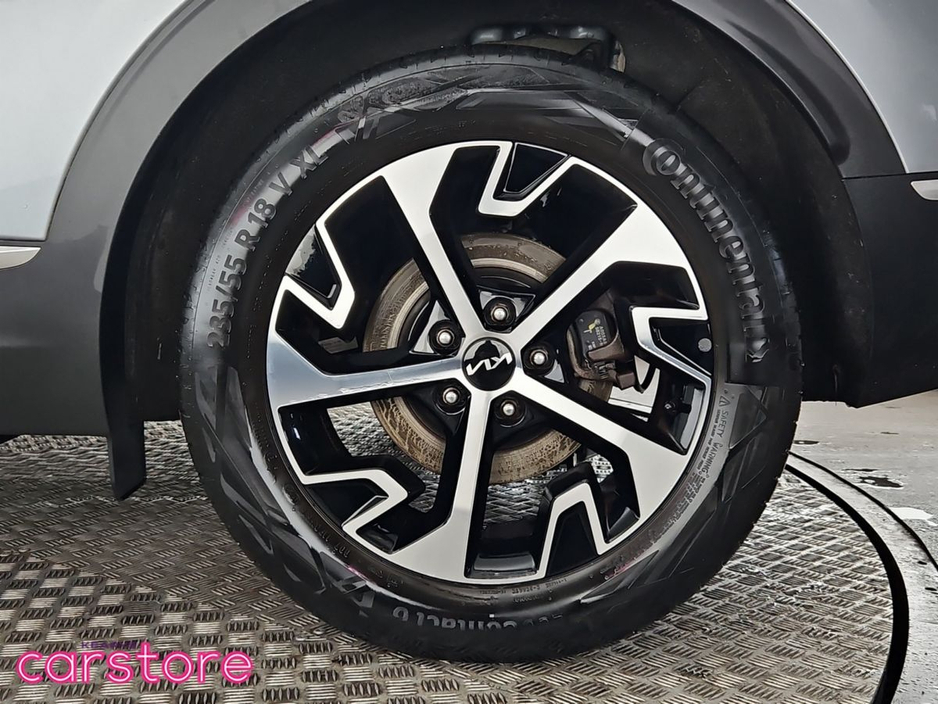 2022 Kia Sportage - image 14