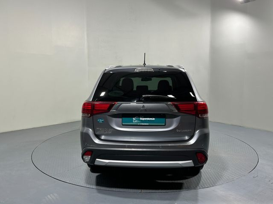 2016 Mitsubishi Outlander 2.2 Diesel Automatic 4x4 7 Seater €16,400