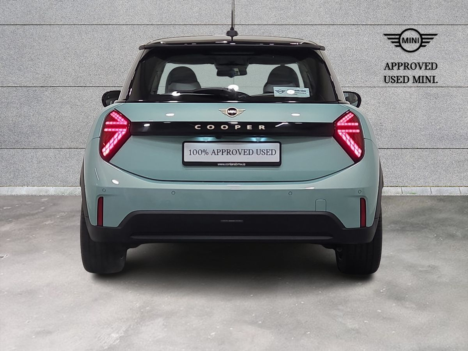 2025 MINI Hatch - image 15