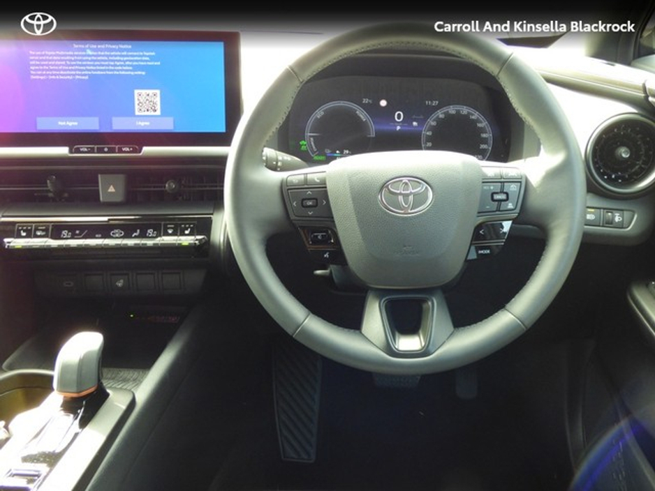 2025 Toyota C-HR - image 8