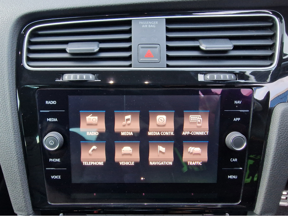 2017 Volkswagen Golf GTD TDI-VIRTUAL COCKPIT-LOW MILEAGE €17,450