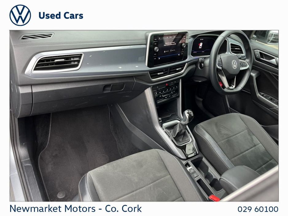 2024 Volkswagen T-Roc - image 20