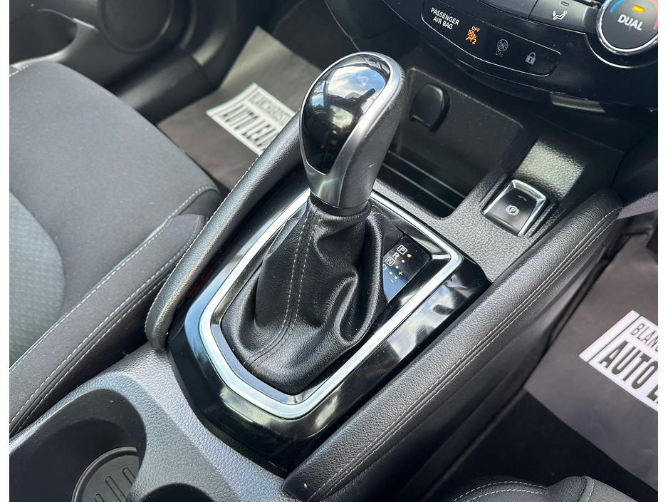 2019 Nissan Qashqai - image 27